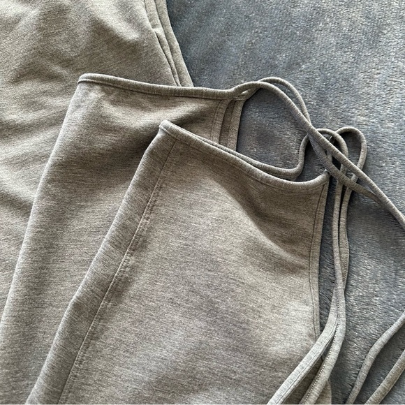 Lululemon Cotton Heather Grey Slim Fit Crop Pants - Picture 11 of 11